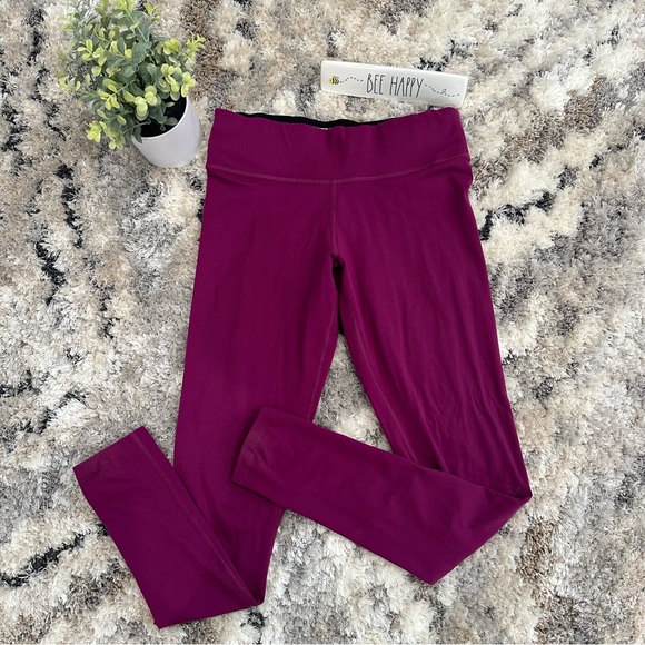 PINK Victoria's Secret Pants - PINK VS Ultimate Leggings Magenta